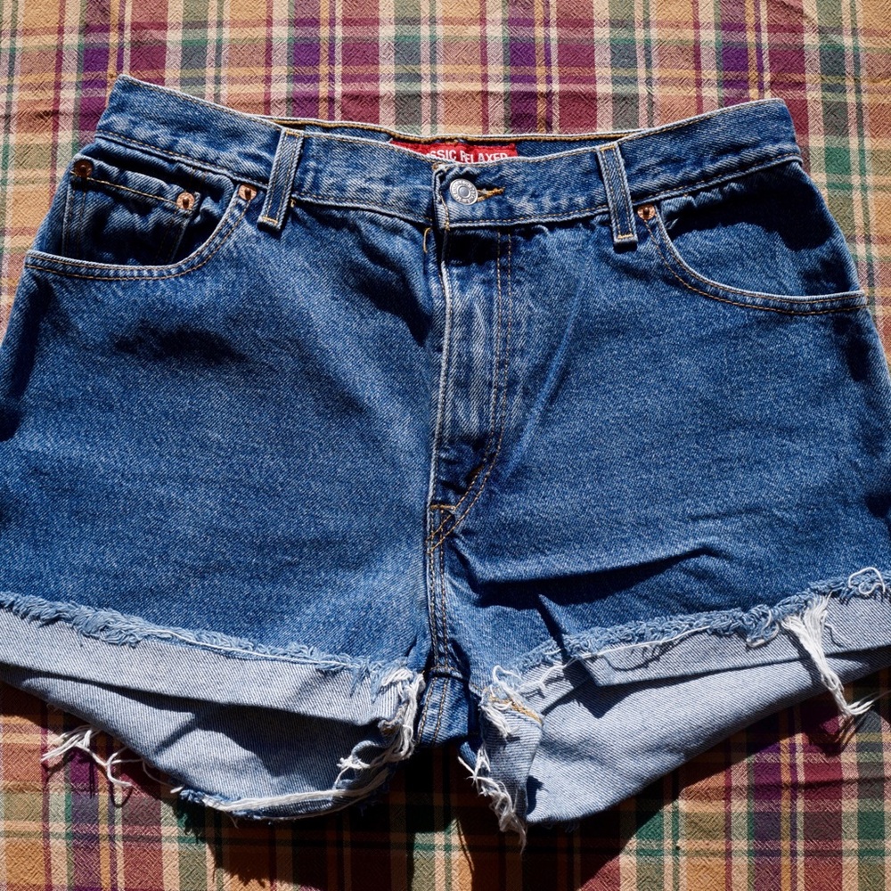VINTAGE Levi’s Cut-Off Jean Shorts